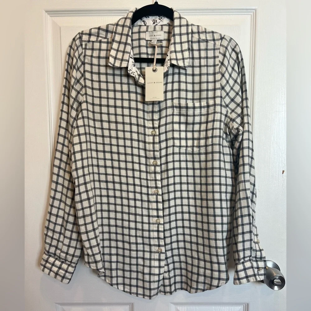 NWT Lucky Brand Classic Button Down Shirt - Picture 1 of 7